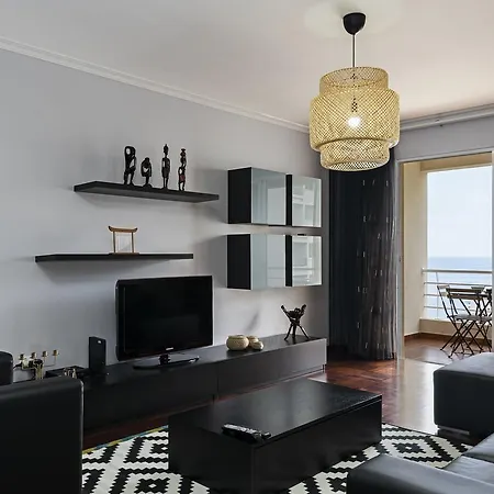 Piornais I By An Island